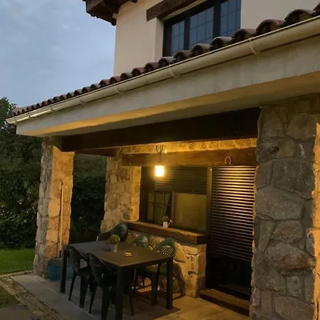La Cumparsita Holiday home El Espinar